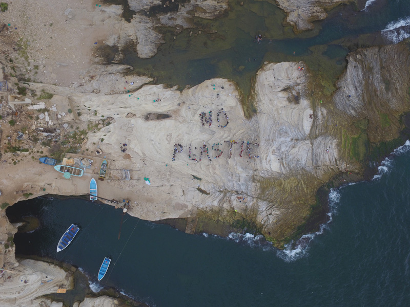 Lebanese organize plastics cleanup to save the sea